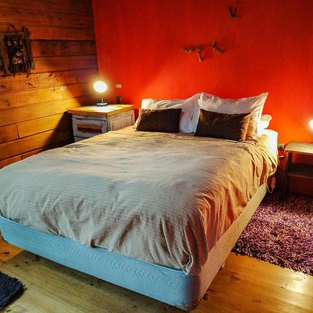 Hostal & Cabanas Luna Del Sur Cucao Eksteriør billede