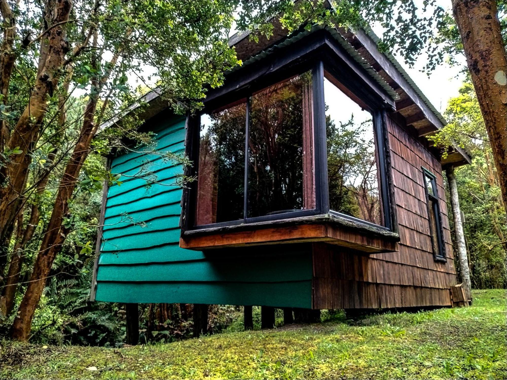 Hostal & Cabanas Luna Del Sur Cucao Eksteriør billede