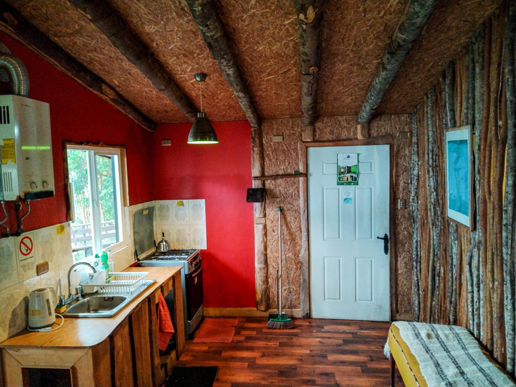Hostal & Cabanas Luna Del Sur Cucao Eksteriør billede